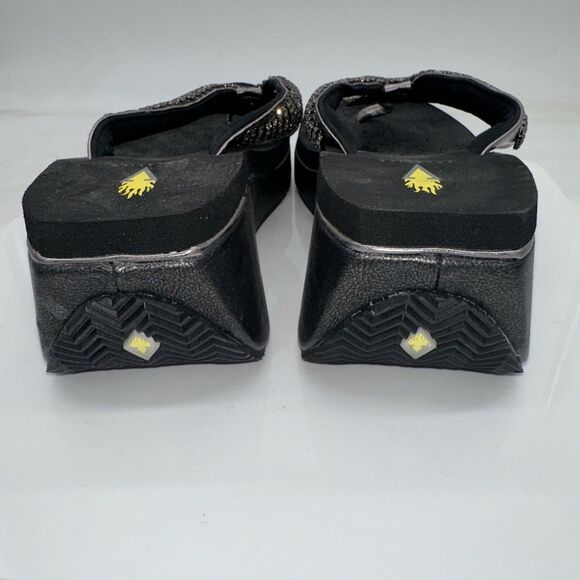 VOLATILE Women's Bejeweled Flip Flops Wedge Sandal Thongs Slide Heel Platform 8 - Picture 3 of 8